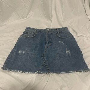 Denim Mini Skirt / Urban Outfitters / Size M